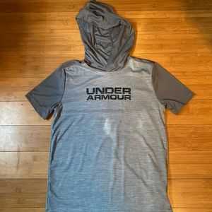 Boys Under Armour t-shirt